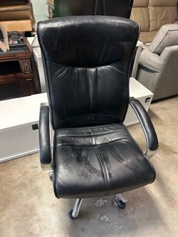 Desk chair