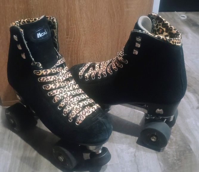 Moxi Roller Skates Panther