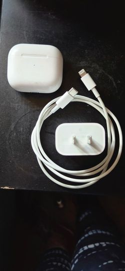 Airpods 3rd Gen W/adapter & Cable