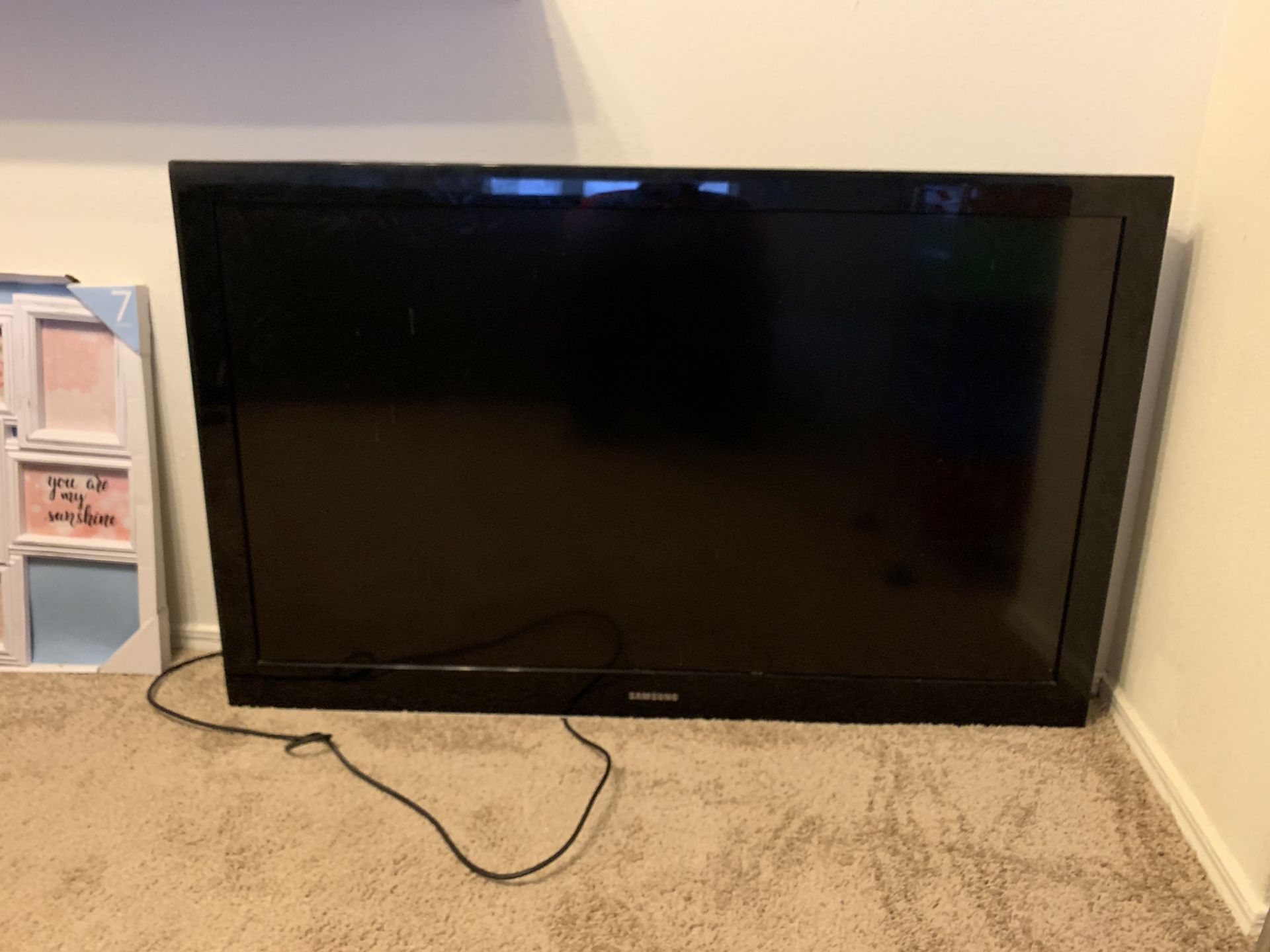 60 in Samsung Smart TV(for Parts or to be fixed)