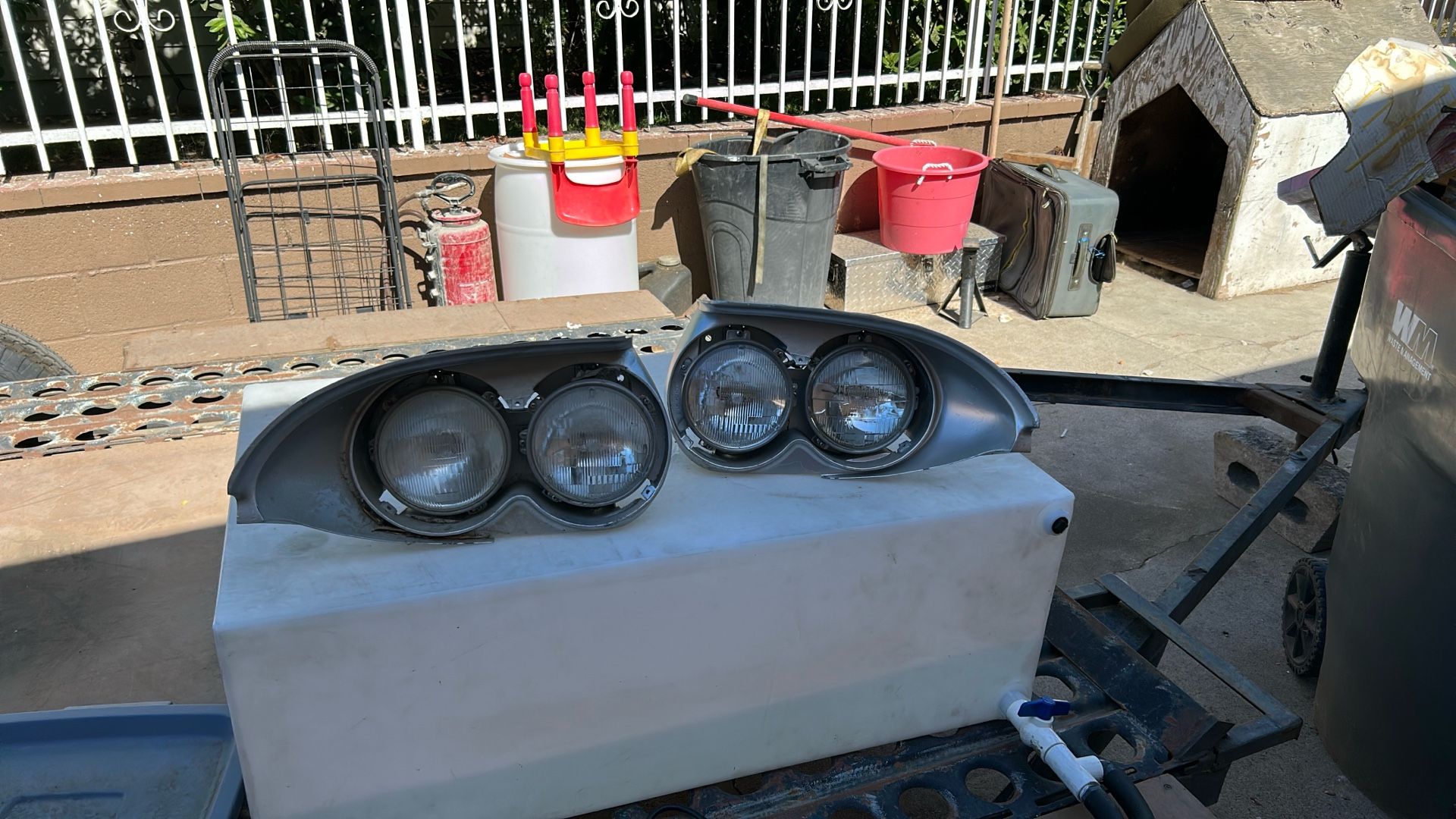64. Ford T Bird Light