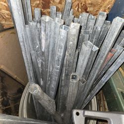 4ft Square Metal Pipes