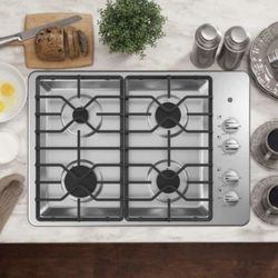 GE 30" Built-In Gas Cooktop with Dishwasher-Safe Grates