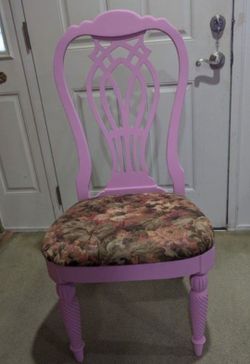 Pink accent chair, great shape!, very clean, ( from Drexel heritage collection)
