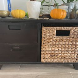 Side Table w/drawers 