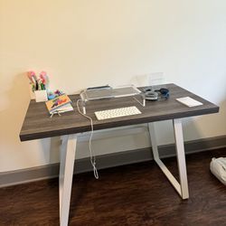 Modern Office desk
