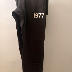 SWEATPANTS 
