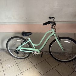 Huffy 27.5" Parkside Comfort Bike, Mint Green, Adult, Women's $150 or best offer 