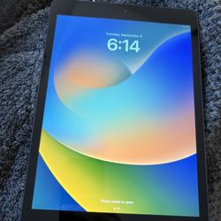 7th Gen iPad 128gb