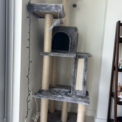 Cat Tree With Scratching Posts 