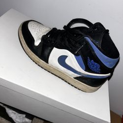 blue hightop jordan 1 