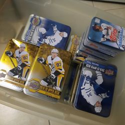 Free Sports Card Tins From Topps And Upperdeck