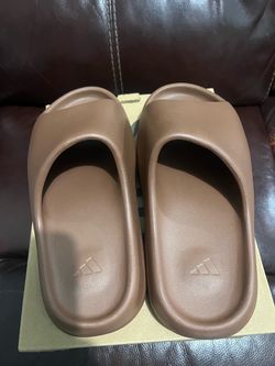 Ysy slide  flax  size 9