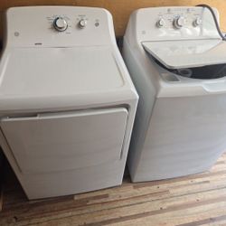 Matching GE Washer And Dryer 