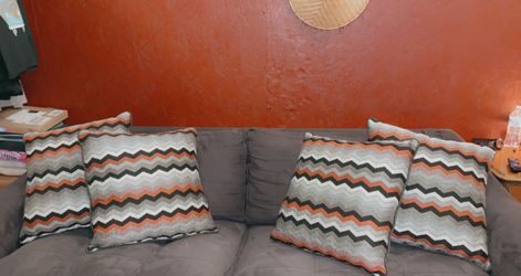 Decorative pillow set of 4