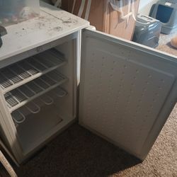 Igloo Freezer 