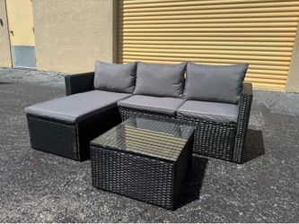 Outdoor Sectional (FREE DELIVERY)🚚