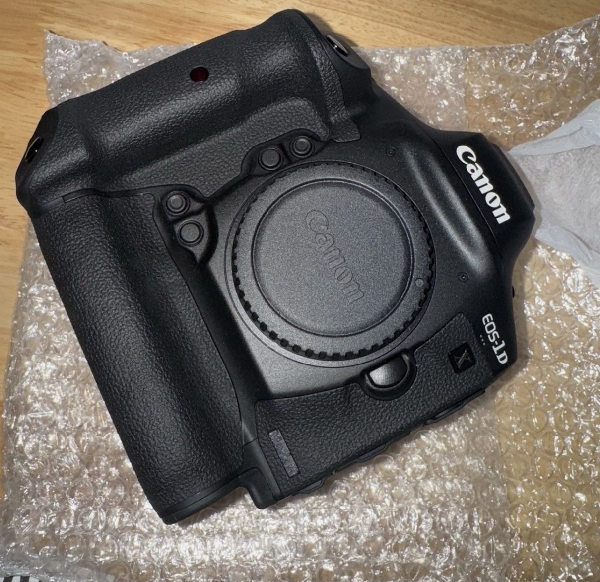 Brand NEW Sealed Canon EOS 1DX Mark iii Camera Body USA