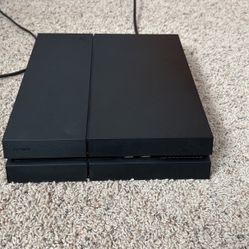 Play Station 4 Model CUH-1215A