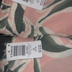 Torrid Palm pink Short Set 