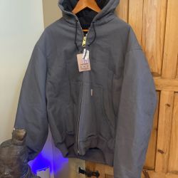 Men’s insulated Carhart jacket Brand New  To Big