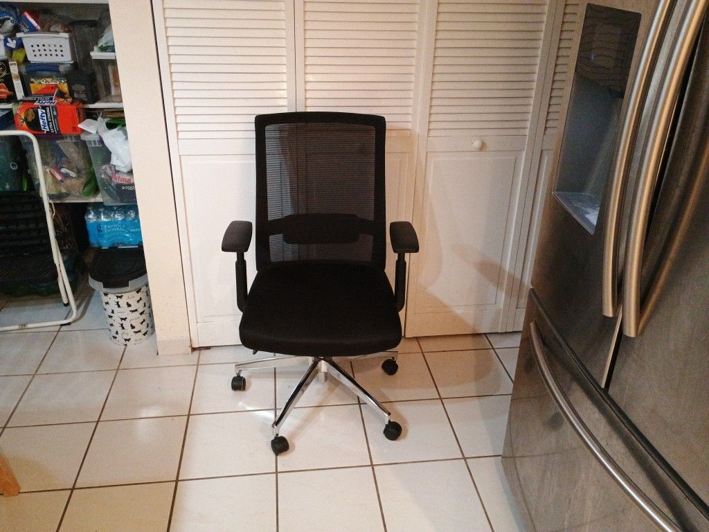 Black Office Chair