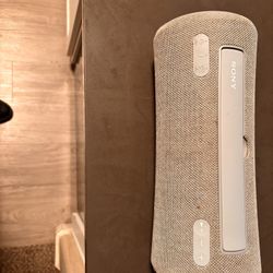 Sony SRS-XG300 Mega Bass Speaker