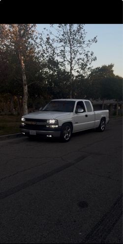Chevrolet Silverado Extended Cab