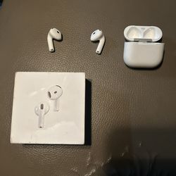 Apple AirPods 4 with Active Noise Cancellation + Charger