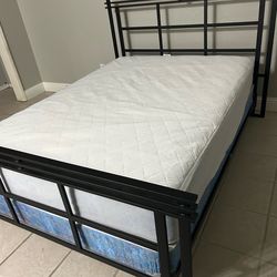 Full size bed