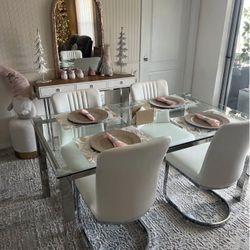 Dinning Table