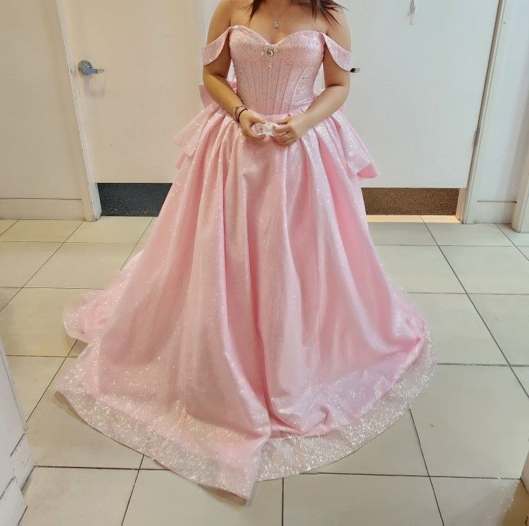 Quinceanera / Ball Gown