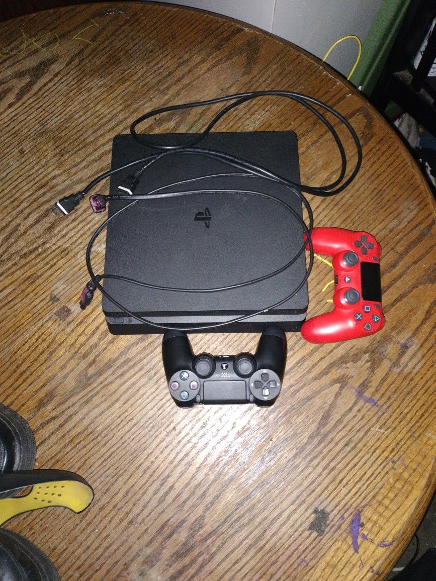 PS4 Slim
