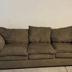 Lovely and very comfortable couch.