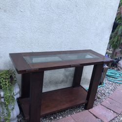 Glass/wood Table