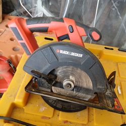Black And Decker Circular Saw W/O Battery