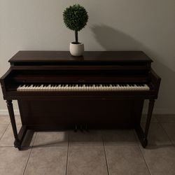 Winter Piano 
