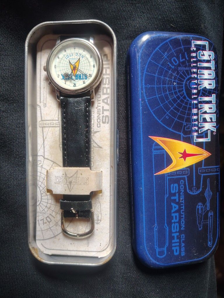 Vintage 1998 Star Trek Enterprise Wristwatch w/ Collectible Tin Case