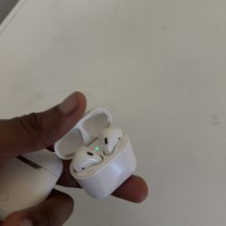 Apple AirPods 