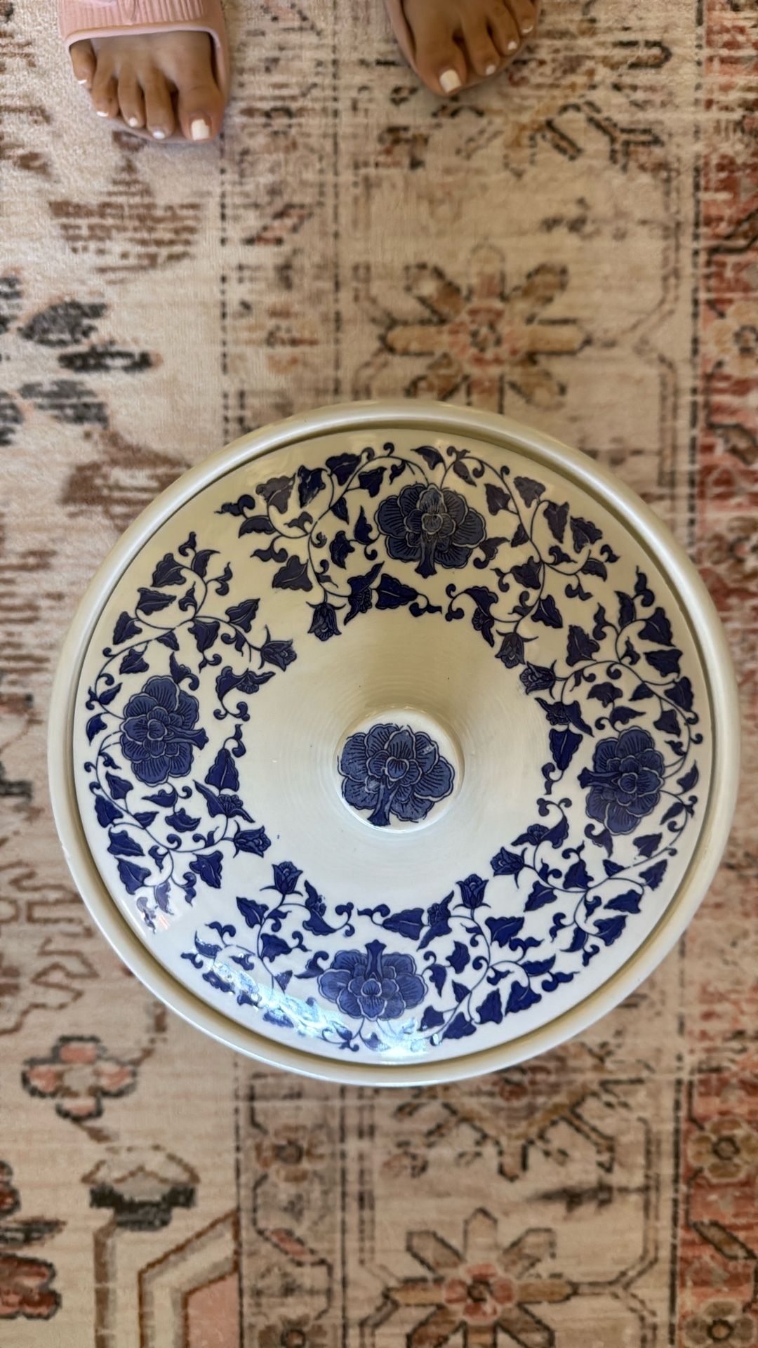 Blue And White Large Chinese Ceramic Porcelain Vase Or Jar For Storage Or Decorations