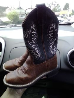 Kids Boots size 11