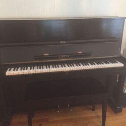 Yamaha Upright Piano 