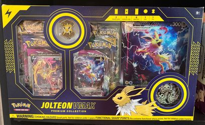 Pokémon TCG Jolteon VMAX premium collection box