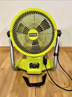 RYOBI ONE+ 18V Cordless Hybrid WHISPER SERIES 12 in. Misting Air Cannon Fan (Tool Only)
