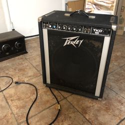 PV TKO 65 1980’s AMPLIFIER WITH 15 INCH WIDOW SPEAKER