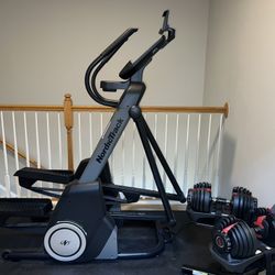 Nordic Track FS7i Elliptical - Excellent Condition