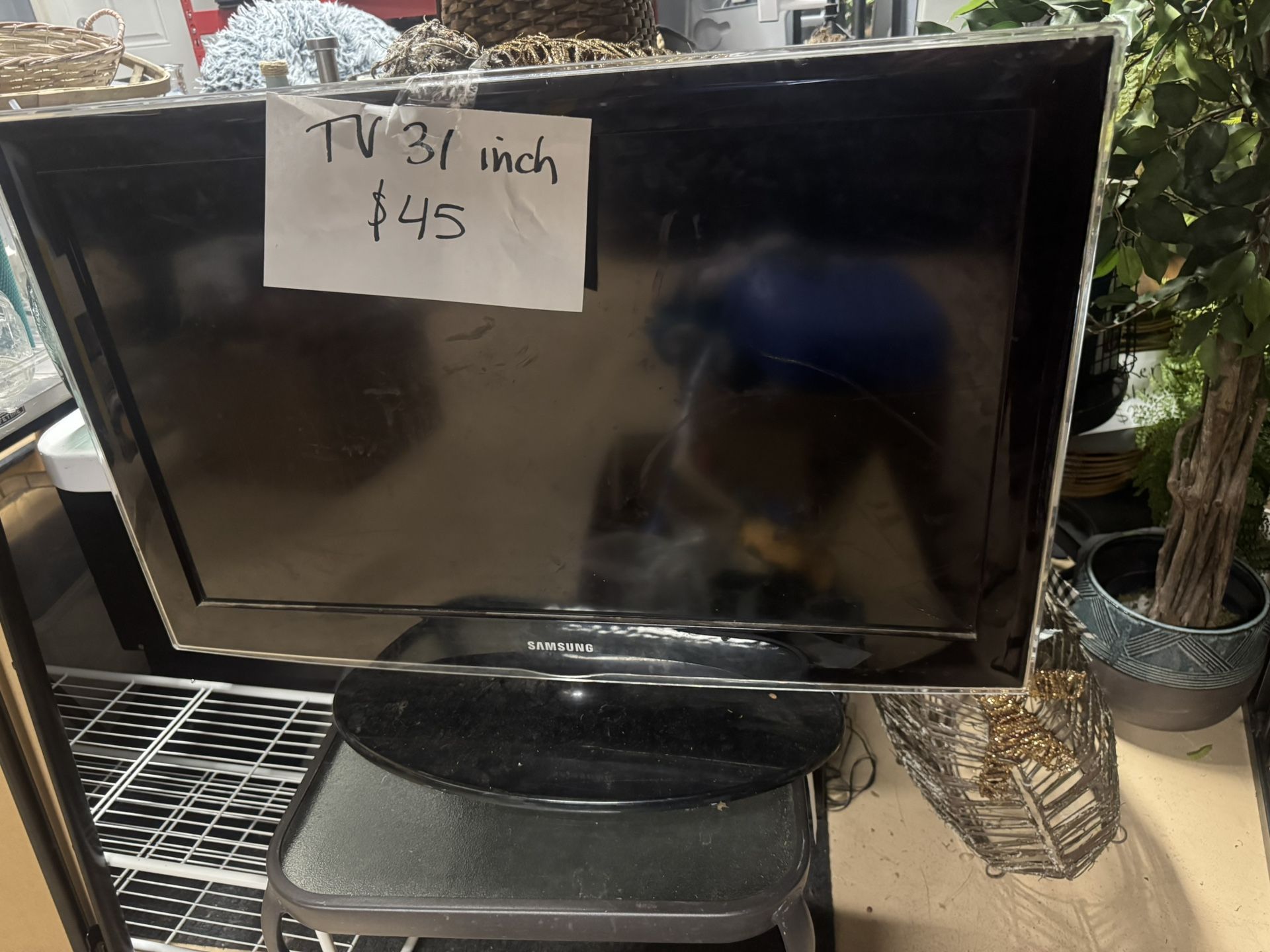 31 Inch Samsung TV