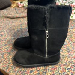 Brand New Kookaburra Boots