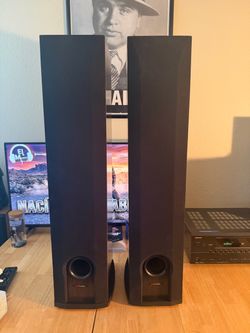 Polkaudio tower slim speakers