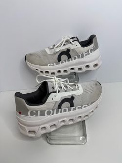 On Running Cloudmonster Sneakers